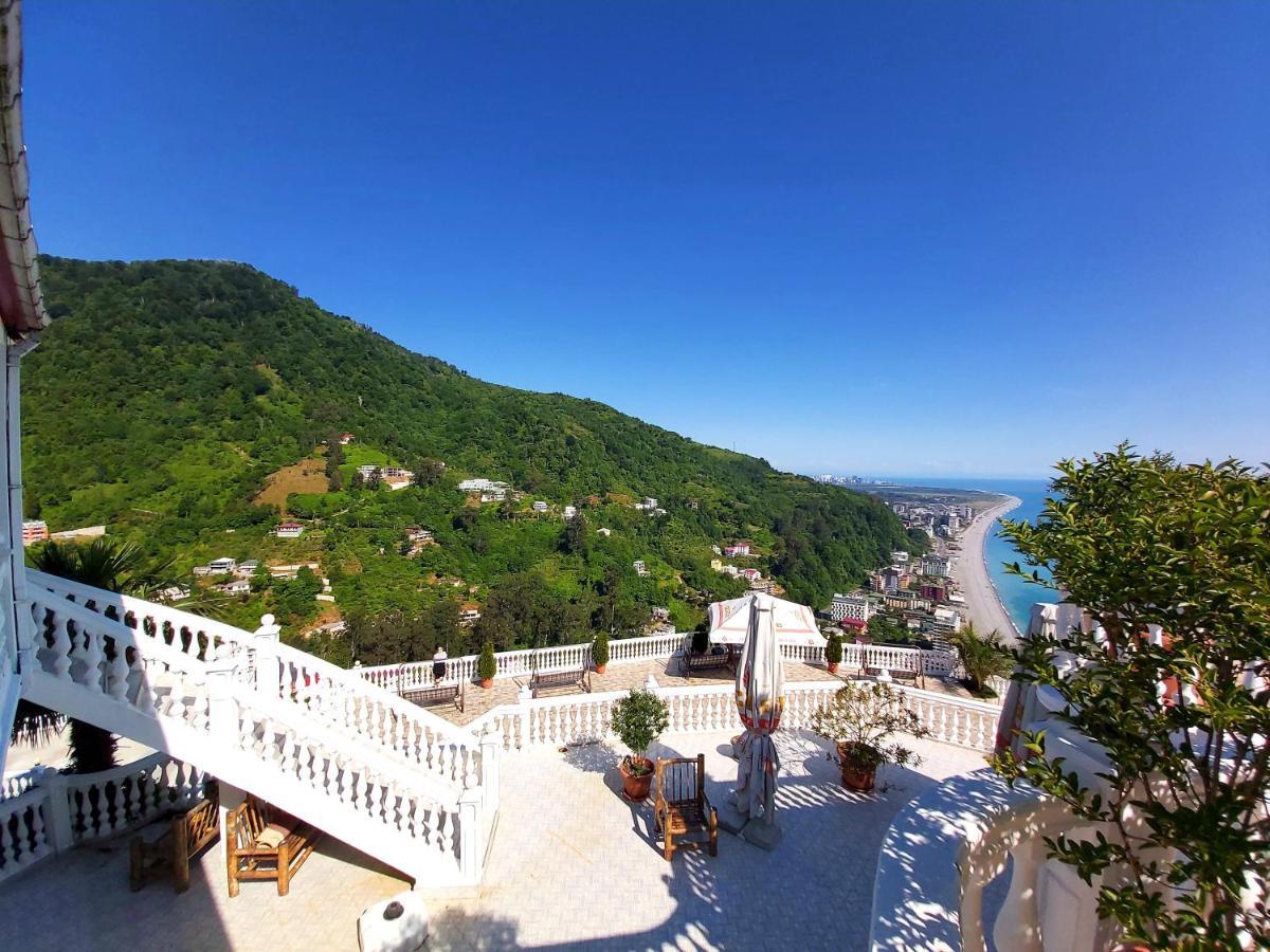 Hotel Zura Palace Kvariati Kültér fotó
