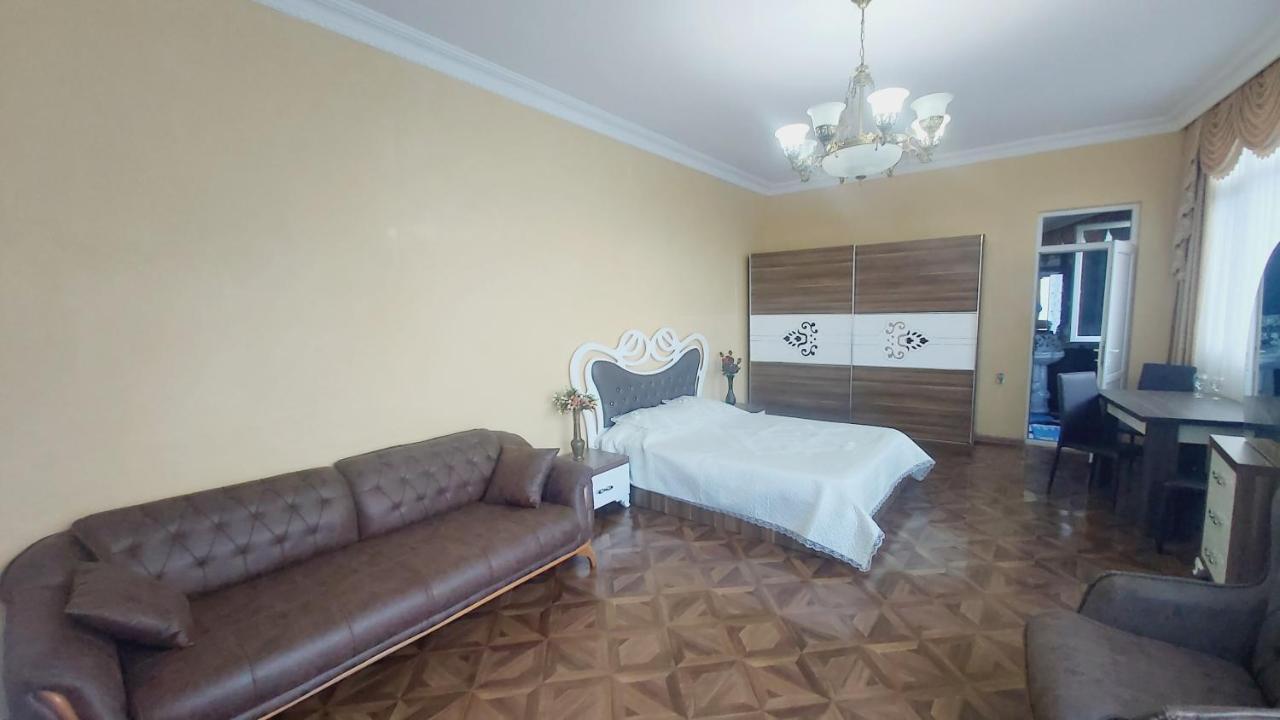 Hotel Zura Palace Kvariati Kültér fotó