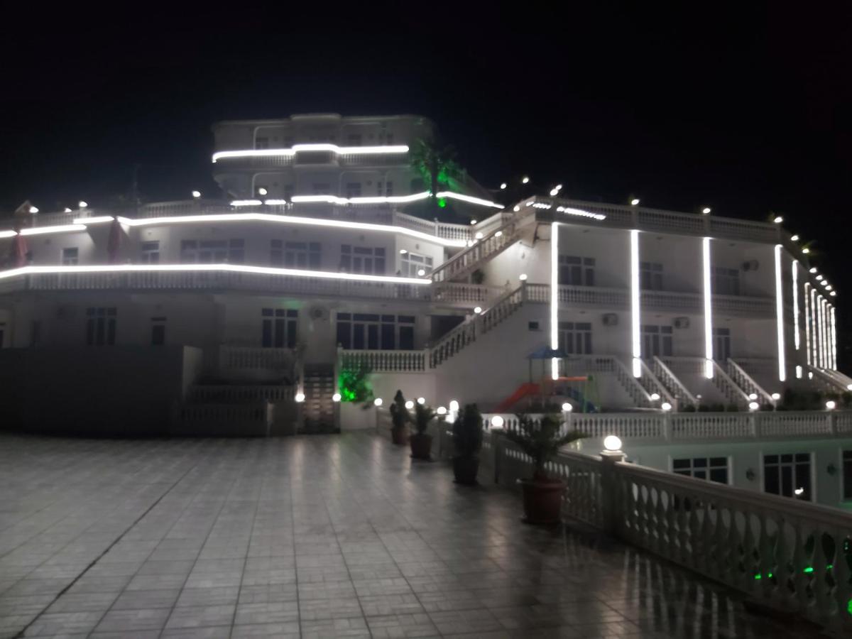Hotel Zura Palace Kvariati Kültér fotó