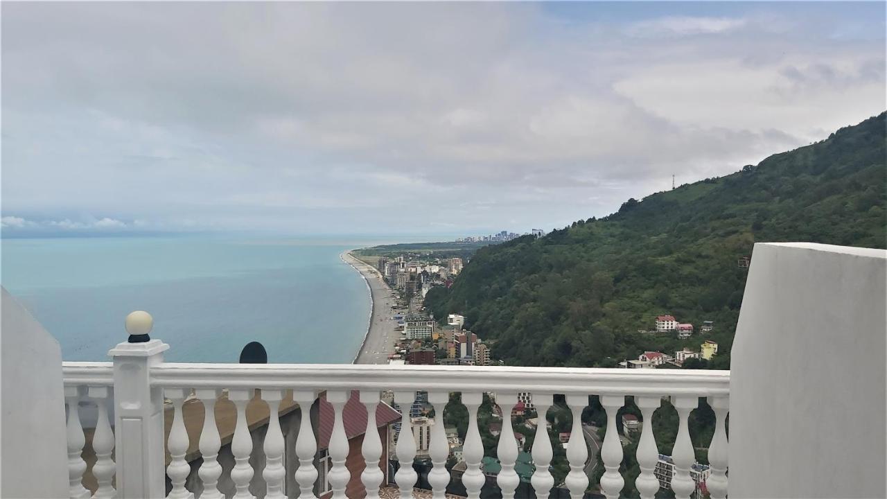 Hotel Zura Palace Kvariati Kültér fotó
