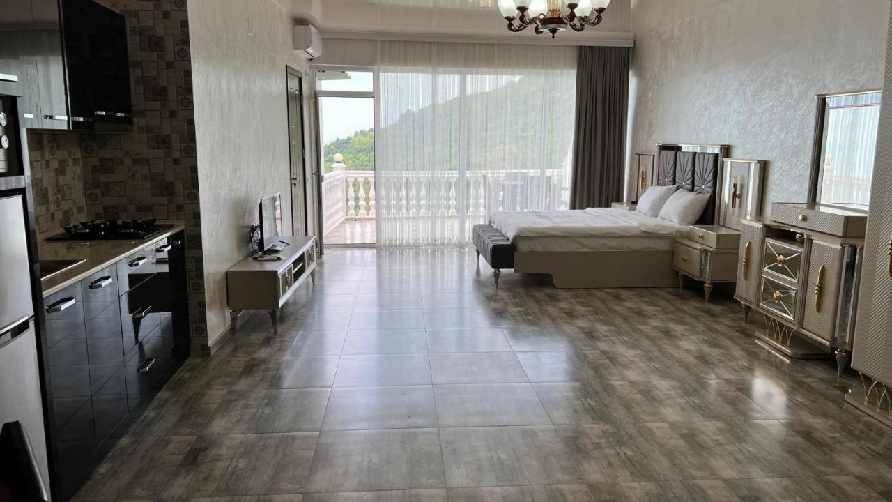 Hotel Zura Palace Kvariati Kültér fotó