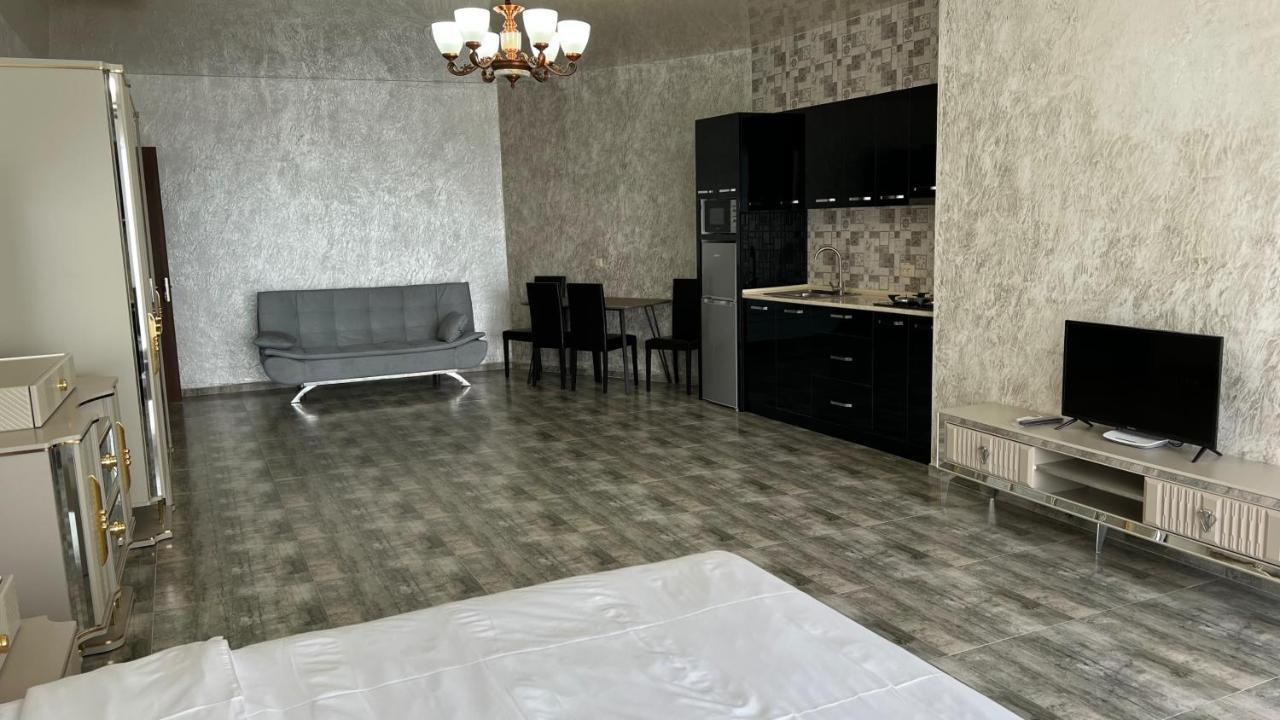 Hotel Zura Palace Kvariati Kültér fotó
