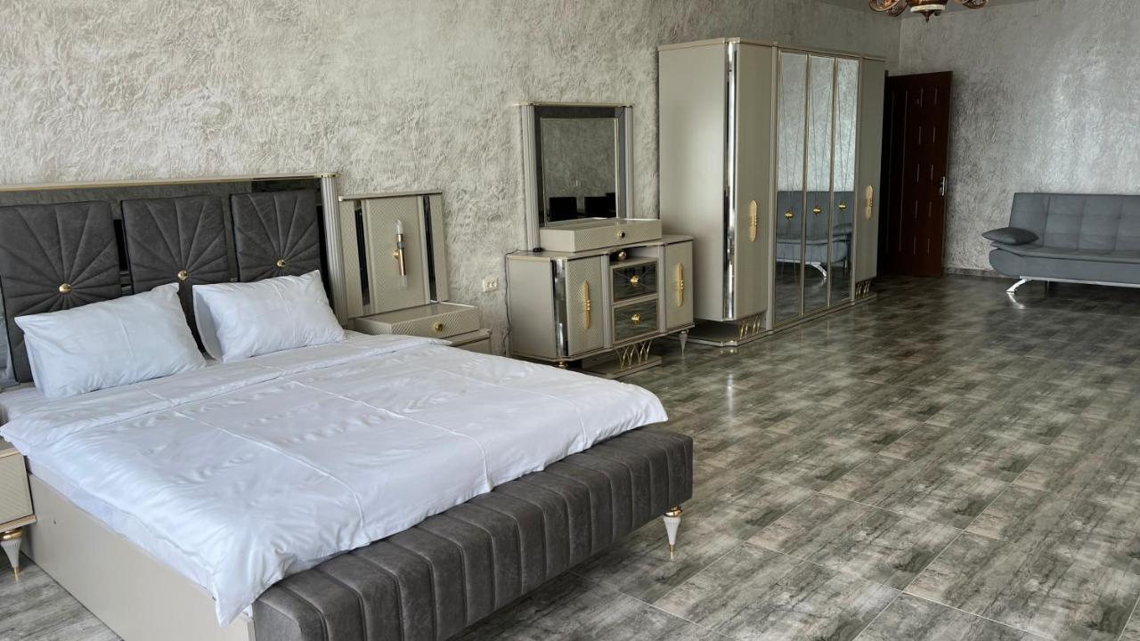 Hotel Zura Palace Kvariati Kültér fotó