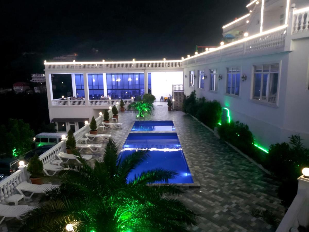 Hotel Zura Palace Kvariati Kültér fotó