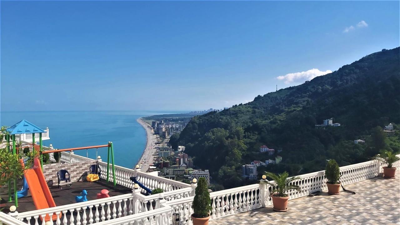 Hotel Zura Palace Kvariati Kültér fotó