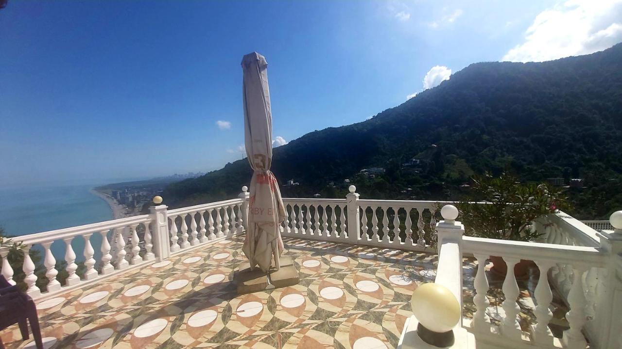 Hotel Zura Palace Kvariati Kültér fotó